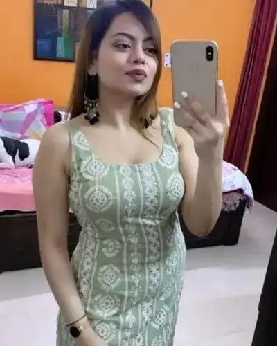 Call Girl in Chhatarpur New Delhi
